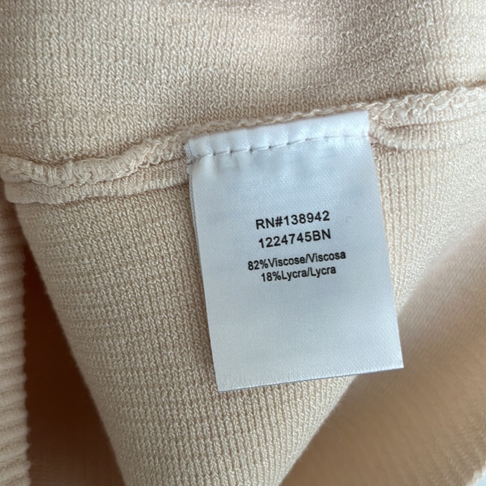 Blush Noir Tank Top - Picture 4 of 4